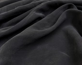 Schwarzer Stone-Washed Cupro Stoff - Weich fließend für Kleider-Blusen-Pyjamas-Nähen (150 cm/59” breit)