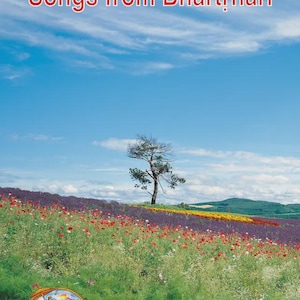 Op de afbeelding: Boekomslag van "Songs from Bharthari" met rode tekst tegen een blauwe lucht. De afbeelding toont een veld met wilde bloemen en een eenzame boom. Uitgegeven door Gita Press, Gorakhpur.