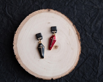 Gothic Coffin Kindle Dust Plug: Dark Academia Charm