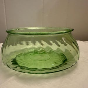 1930’s Uranium Glass Green Swirl Pattern Bowl
