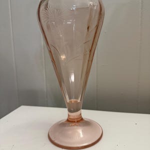 Vintage Pink Depression Flared Glass Flower Pattern Vase