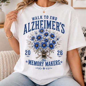 Camiseta da Caminhada contra o Alzheimer, Camiseta com Flor Não Me Esqueças, Camiseta para Arrecadação de Fundos da Caminhada para Acabar com o Alzheimer, Camiseta da Equipe Criadores de Memórias