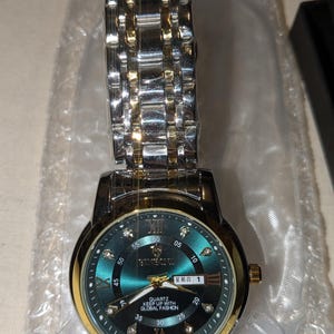 Mens watch