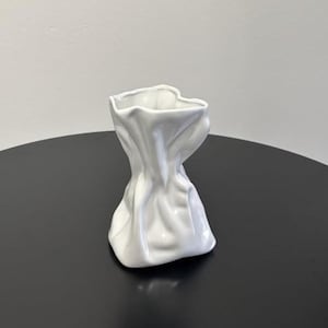 Crinkle Paper Bag Vase - Weiße Keramik Moderne Vase