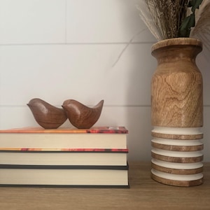 Modern Acacia Wood Bird Figurines – Set of 2 Minimalist Lovebird Statues for Home, Shelf, or Office Decor | Handcrafted Wooden Birds (4.5&quot;)
