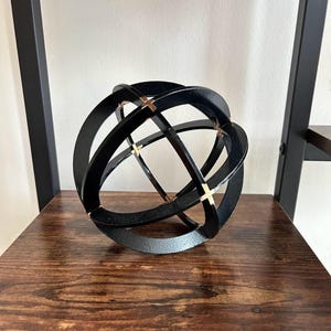 Black & Gold Decorative Sphere – Modern Metal Ball Centerpiece, Hand Painted Table Orb for Living Room, Office, Bedroom, Gifts