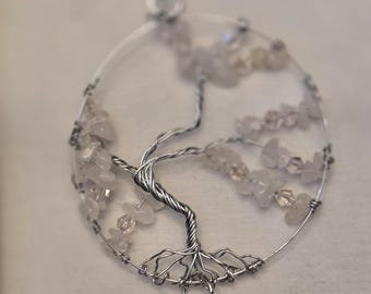 Atrapasueños Árbol de la Vida Rosa Claro – Arte de virutas de cristal hecho a mano con cristal colgante