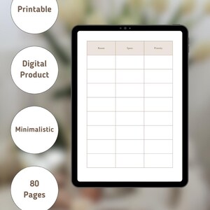 Op de afbeelding: Een digitale planner weergegeven op een tablet. De planner heeft een rasterindeling met koppen voor "Kamer", "Plekken" en "Prioriteit". De afbeelding bevat de tekst "Printbaar", "Digitaal product", "Minimalistisch" en "80 pagina's."