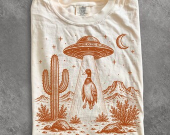 UFO Mallard Duck Shirt, Vintage Alien Abduction Bird Graphic Tee, Retro Sci Fi T-Shirt, Duck Lover Gift, Comfort Colors Tee, Paranormal Gift