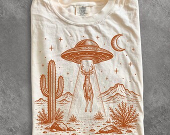 UFO Deer Shirt, Vintage Alien Abduction Wildlife Graphic Tee, Retro Sci Fi T-Shirt, Deer Lover Gift, Comfort Colors Tee, Paranormal Gift