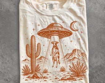 UFO Cow Abduction Shirt, Funny Vintage Alien Graphic Tee, Retro Sci Fi T-Shirt, Cow Lover Gift, Comfort Colors Tee, Paranormal Space Gift