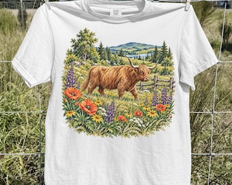 Vintage Highland Cow Shirt, Floral Farm Animal Graphic Tee, Scottish Cattle T-Shirt, Cow Lover Gift, Western Farmhouse Comfort Colors Tee