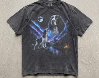 English Springer Spaniel Shirt, Howling Moon Dog T-Shirt, Northern Lights Graphic Tee, 90s Springer Spaniel Lover Gift, Casual Graphic Shirt