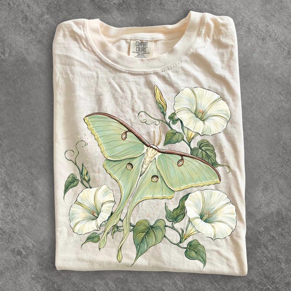 Luna Moth Shirt, Botanical Moth Graphic Tee, Cottagecore T-Shirt, Insect Lover Gift, Moonflower Nature Shirt for Women, Casual Graphic Shirt