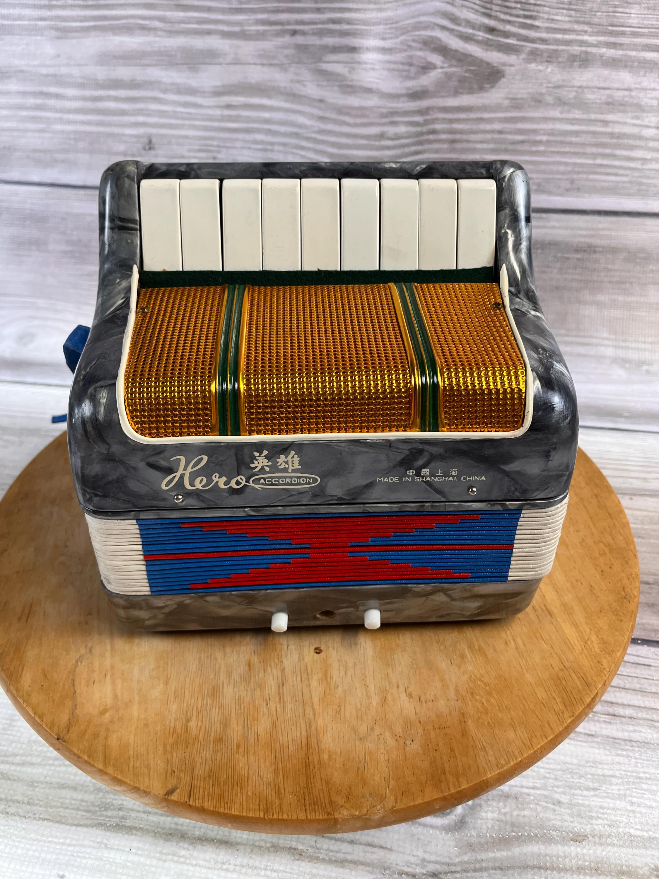 Hero Accordion - Etsy
