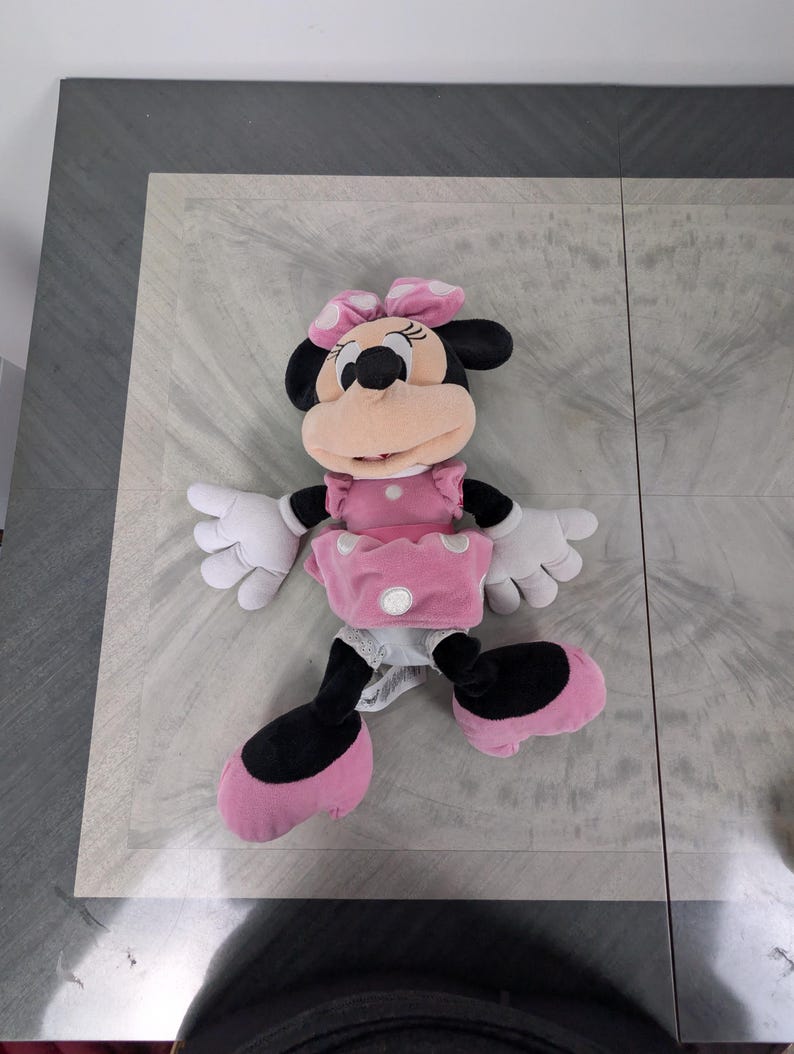 Peluche oficial de Minnie Mouse rosa de Disney – Peluche suave de estilo vintage – Juguete infantil de decoración Disney – Aproximadamente 30 cm imagen 4