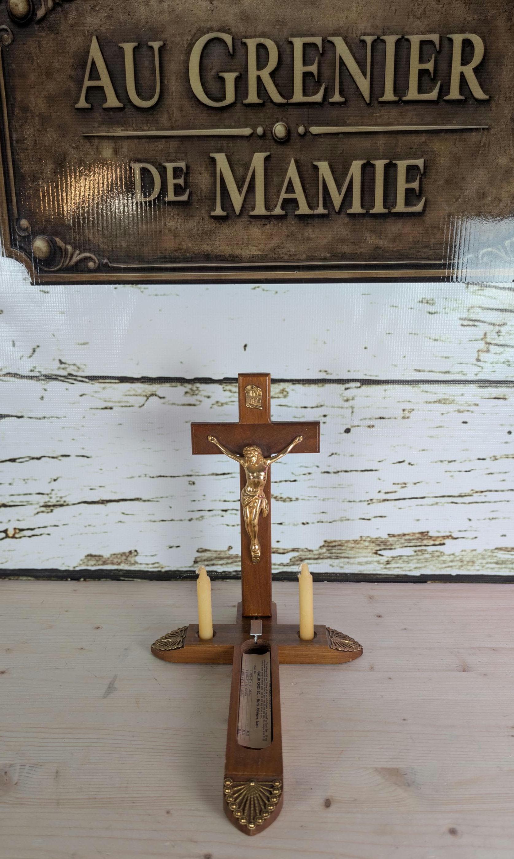 Lot de 2 objets religieux - Coffret en bois avec fermoir - - Catawiki Lot de 2 objets religieux - Coffret en bois avec fermoir - - Catawiki