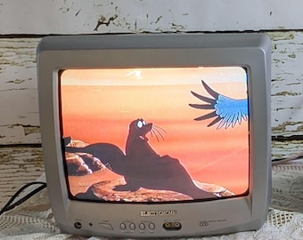 Electrohome 13" Retro TV (2006) – Silver CRT Screen – Ideal for Vintage Gaming & Retro Decoration – Model EH8022C