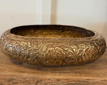 Vintage indisk oval kruka i mässing | Handgraverad blommig kruka | Stor boho mässingsskål | Hollywood Regency-dekor | Utsmyckad oval kruka