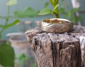 Rustic wood grain ring mokume gane red gold and yellow gold with etched sterling