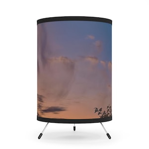 Tripod Lamp - Sunset-Inspired Decorative Lighting, Home Decor, Bedroom Accessory, Unique Gift, Ambient Lighting