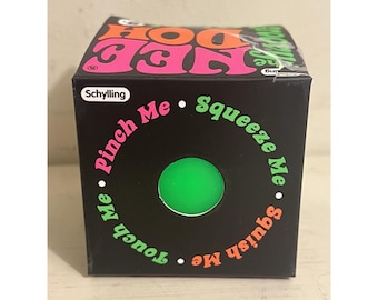 NUEVO Schylling Groovy Glob NeeDoh Pelota verde para apretar con sensor Caja rota en la parte superior