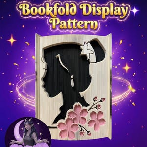 Könnte beinhalten: Ein Buchfalt-Display-Muster mit einer Silhouette einer Frau mit einer Blume und rosa Kirschblüten. Der Text "Bookfold Display Pattern" befindet sich oben. Der Hintergrund ist lila mit Sternen.