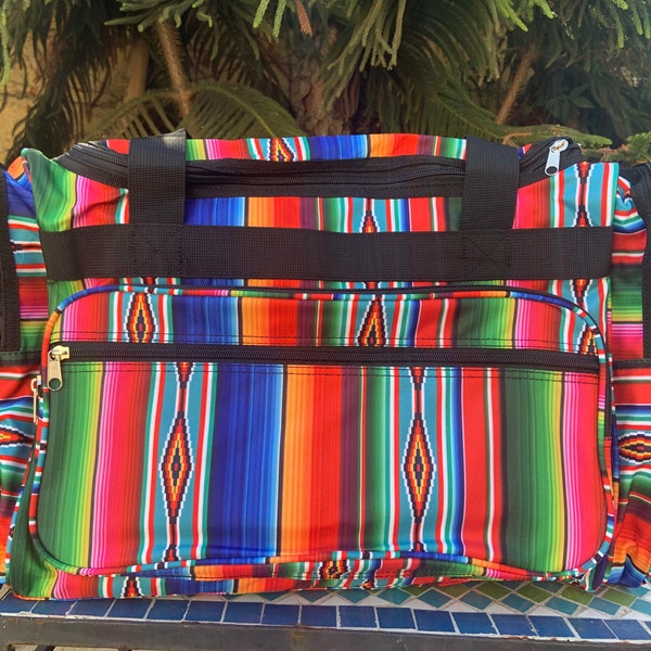 Sarape Navajo Canvas Material Mexikanische Reisetasche Gepolsterte Schultergurt und Griff Handgepäck Von Paulina