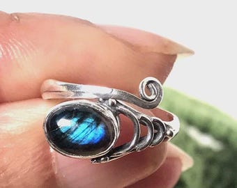 ラブラドライト　スネーク　ハンドメイド　シルバーリング 手作りの925スターリングシルバー製ラブラドライトスネークリング