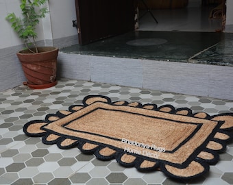 Hand Braided Scalloped Jute Rug: Eco Friendly Flatweave