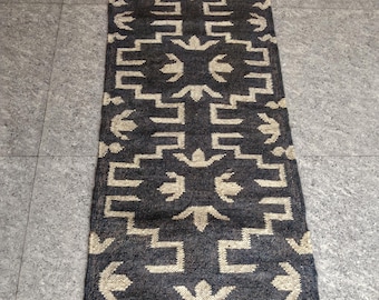Alfombra de pasillo floral negra, alfombra Kilim para pasillo, alfombra para comedor, alfombras de escalera tejidas a mano, alfombra de pasillo de yute negra de tamaño personalizado