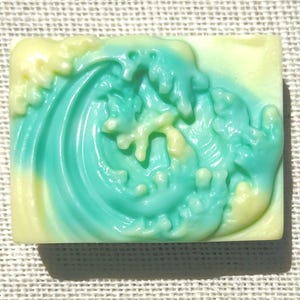 Surf edition:Handcrafted shea butter and lemon grass moisturizing soap.Let this beautiful citrus and shea butter essence invigorate your day