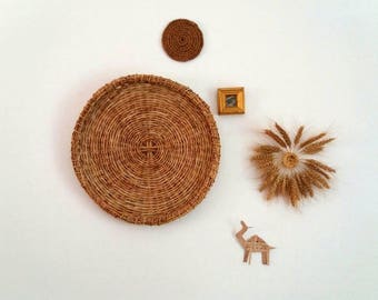 Wicker Serving Tray, Round Wicker Tray, Hand Woven Platter, Reed Dining Tray, Rustic Bread Tray