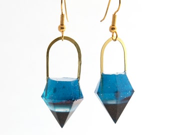 Multilayered blue black resin gem drop earrings