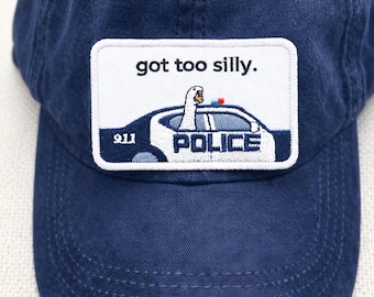 Parche termoadhesivo bordado de coche de policía de Silly Goose: Regalo divertido con meme