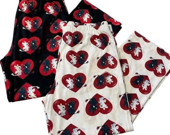 Valentine Dragon pyjamabroek voor koppels met hartprint, schattige tandeloze lichte Fury bijpassende loungewear voor hem en haar cadeau-idee