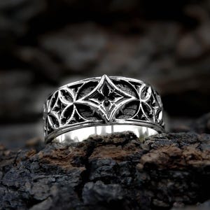 Handmade 925 Sterling Silver Gothic Band Ring: Medieval Wedding Jewelry