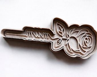 Rose “Mum” cookie cutter 6” x 2”
