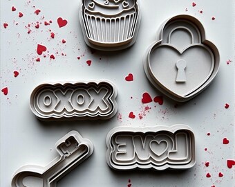 Valentine’s Cookie Cutter and Stamp Set of 5