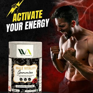 Op de afbeelding: Een advertentie voor "Male Vitality Gummies" met de tekst "Activate Your Energy". Het product zit in een cilindrische container met een zwart-wit label. Het label bevat de merknaam "Wellnessia" en de woorden "Male Vitality Gummies". Op de achtergrond is een gespierde man te zien.