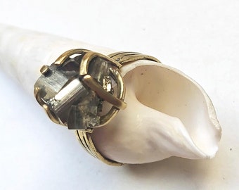 Ruwe pyrietring messing, cadeau voor hem, op maat gemaakt om statement ring te bestellen