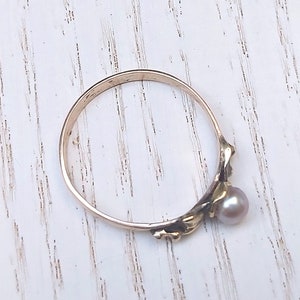 Solid gold ring, 14 k rose gold, dainty golden ring, genuine pink pearl, size 7 1/4 US, EU ring size 17,3 image 7