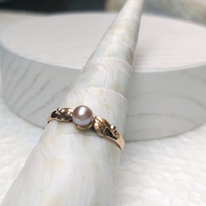 Solid gold ring, 14 k rose gold, dainty golden ring, genuine pink pearl, size 7 1/4 US, EU ring size 17,3 image 6