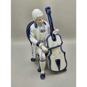 Vintage Victorian Violinist Blue and White Porcelain Figurine