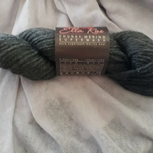 Ella Rae Chunky Merino Superwash  100% wool - 1 Skein 100g - 125m