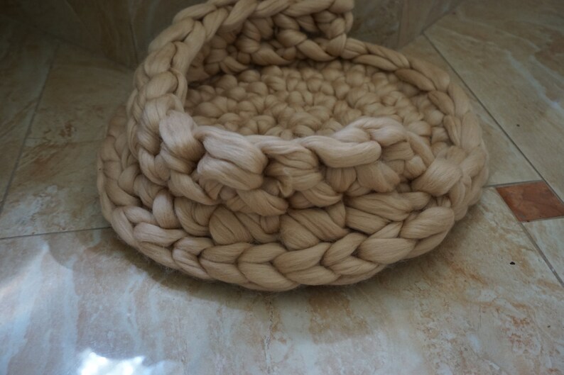 Chunky Knit Wool Cat Bed: Handmade Cozy Pet House (14 inch) image 2