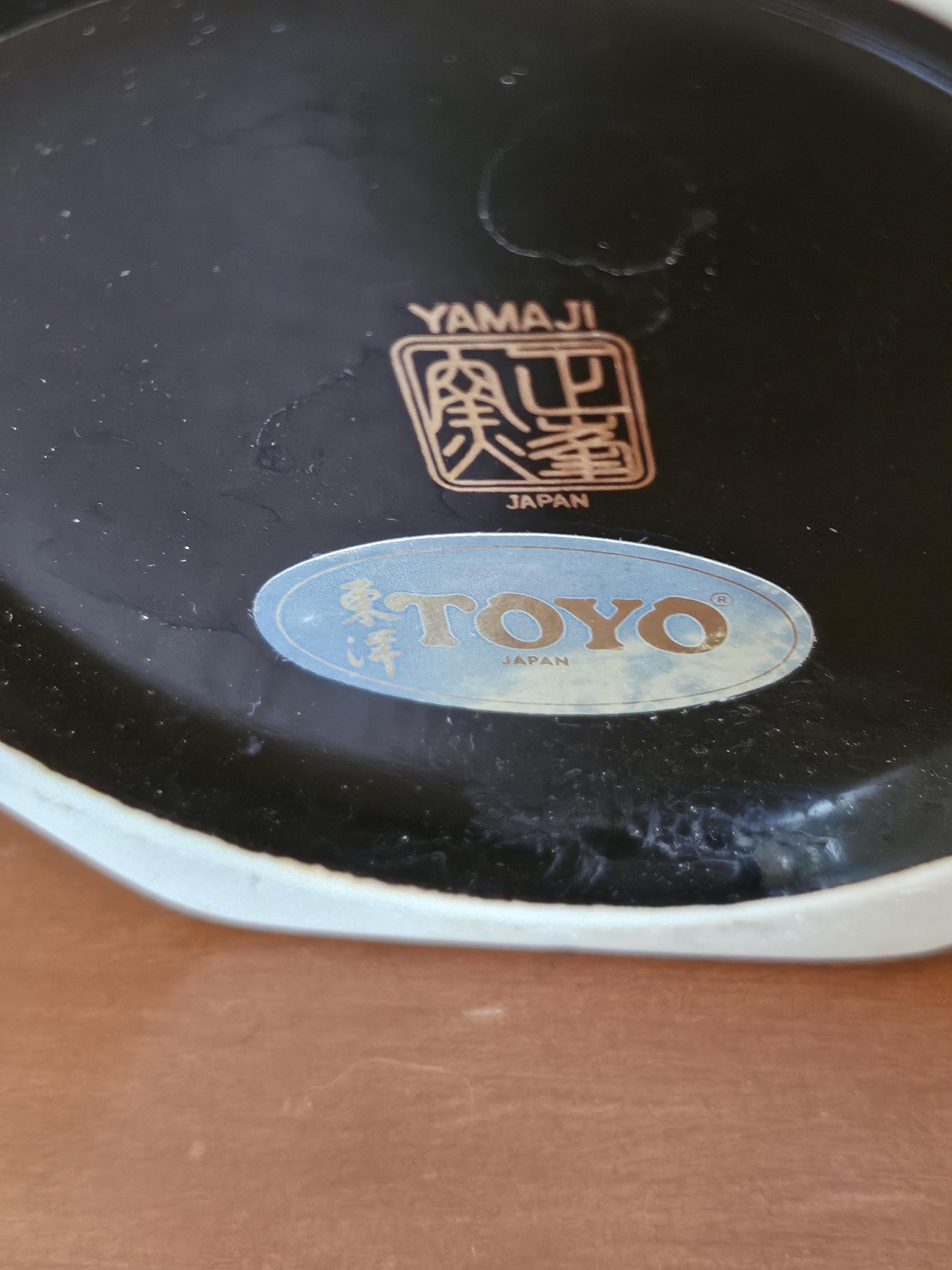 Vintage YAMAJI TOYO Japan Black Porcelain Hand-painted Flower
