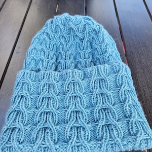 Cappello lavorato a maglia fatto a mano, cappello lavorato a maglia, cappello di lana, caldo berretto, cappello invernale; regalo per donna, regalo di Natale