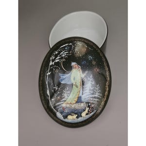 Vintage Russian  Musical Trinket Box Nikolai Denisov “Snow Maiden”; Decorative Russian folk art;