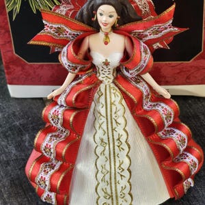 Hallmark Keepsake Holiday Barbie Ornament 1997